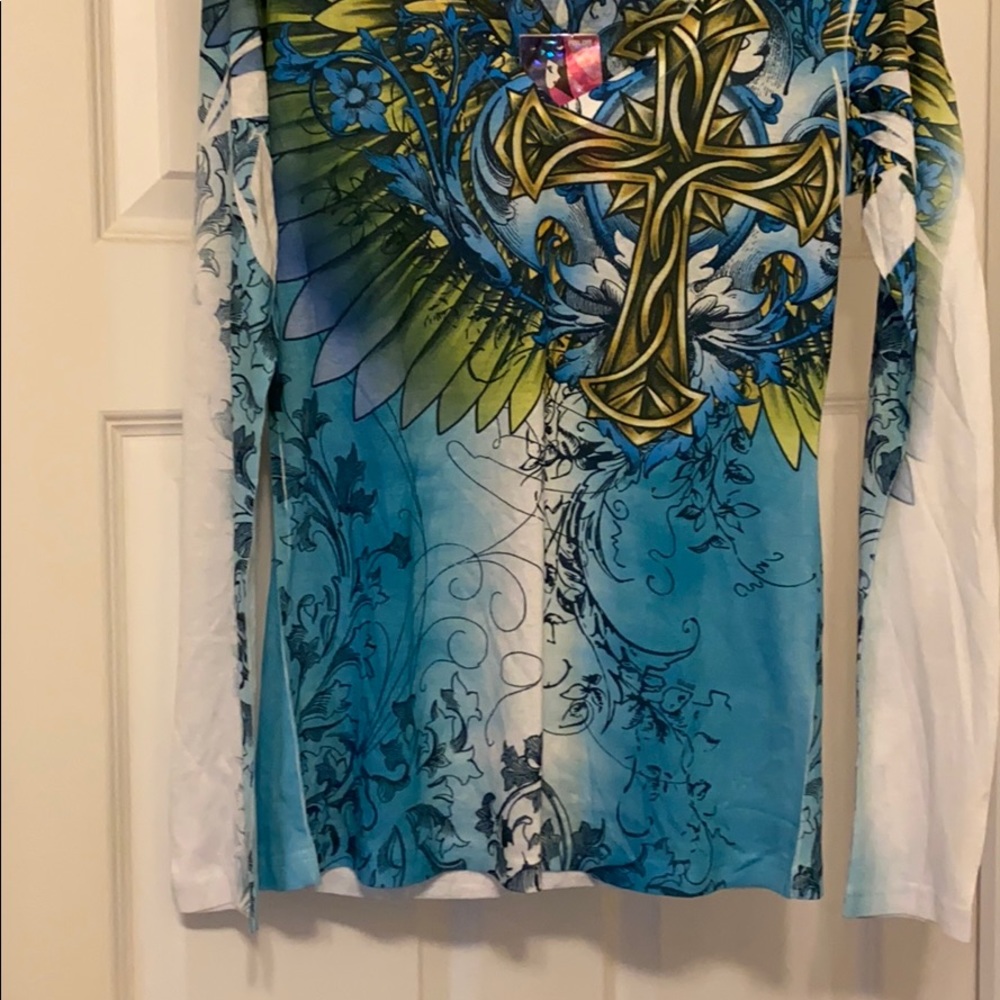 Top - Picture 2 of 4